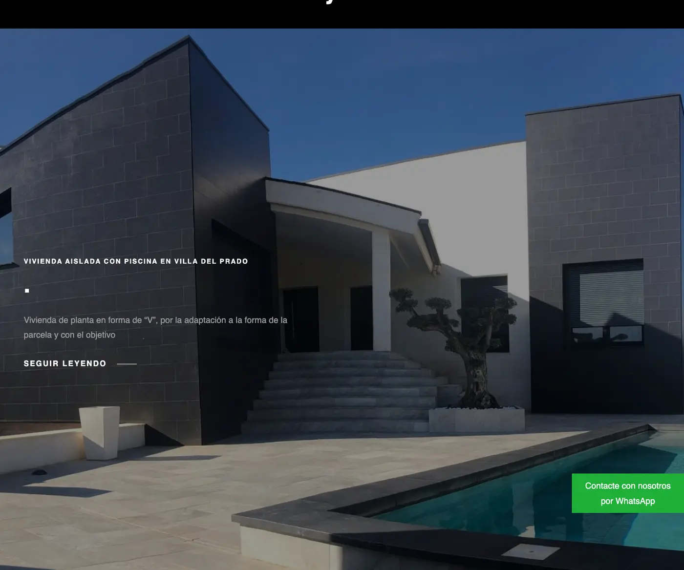 Home actual de arquitectosarqis25.com: tarjetas de proyecto con un punto por título