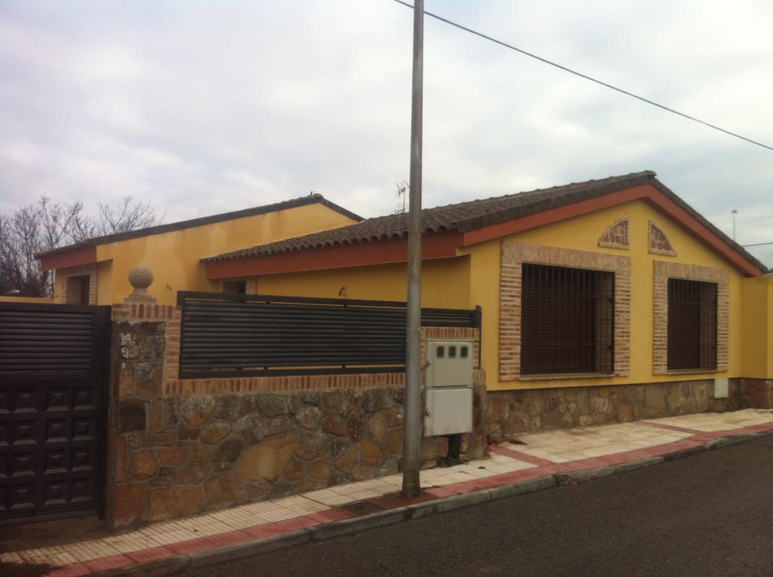 Ampliación de vivienda aislada, Villa del Prado · Madrid